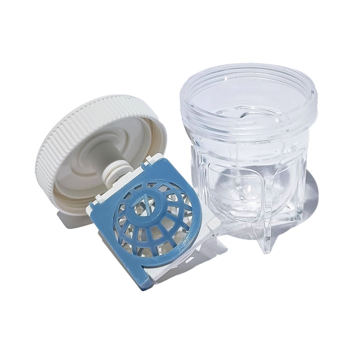 A lid with an attached blade assembly sits beside a clear blender jar, reminiscent of the secure closure of a PROGENT Menicon Large Diameter (Scleral) Lens Case by Menicon. The lid has a blue, circular blade guard. Both items are set against a white background.