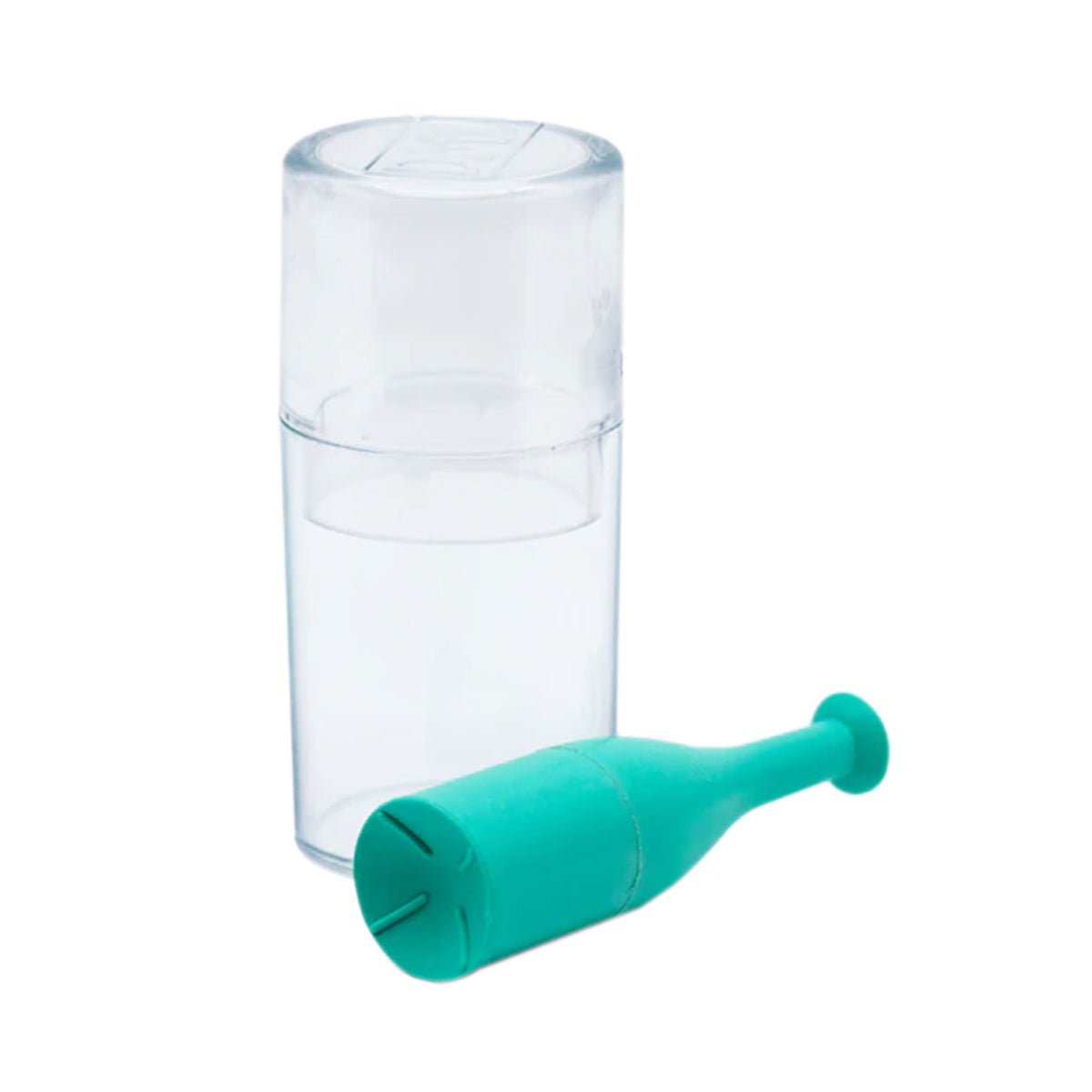 The DMV Versa Contact Lens Insertion and Removal Tool (5-Pack Green) features a transparent cylindrical water container with a removable turquoise spray nozzle. Its narrow spout fits seamlessly into the top of the container, making it perfect for scleral lenses.